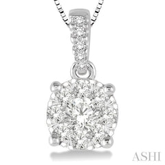 3/4 Ctw Round Shape Diamond Lovebright Pendant in 14K White Gold with Chain 3/4 Ctw Round Shape Diamond Lovebright Pendant in 14K White Gold with Chain
