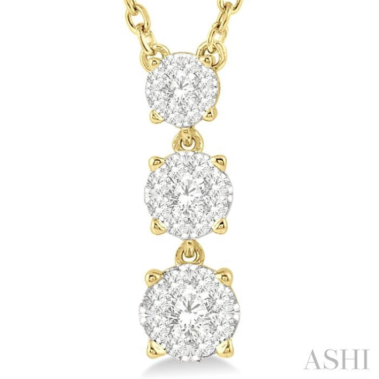 1/3 Ctw Round Cut Lovebright Diamond Layered Pendant With Chain in 14K Yellow Gold 1/3 Ctw Round Cut Lovebright Diamond Layered Pendant With Chain in 14K Yellow Gold