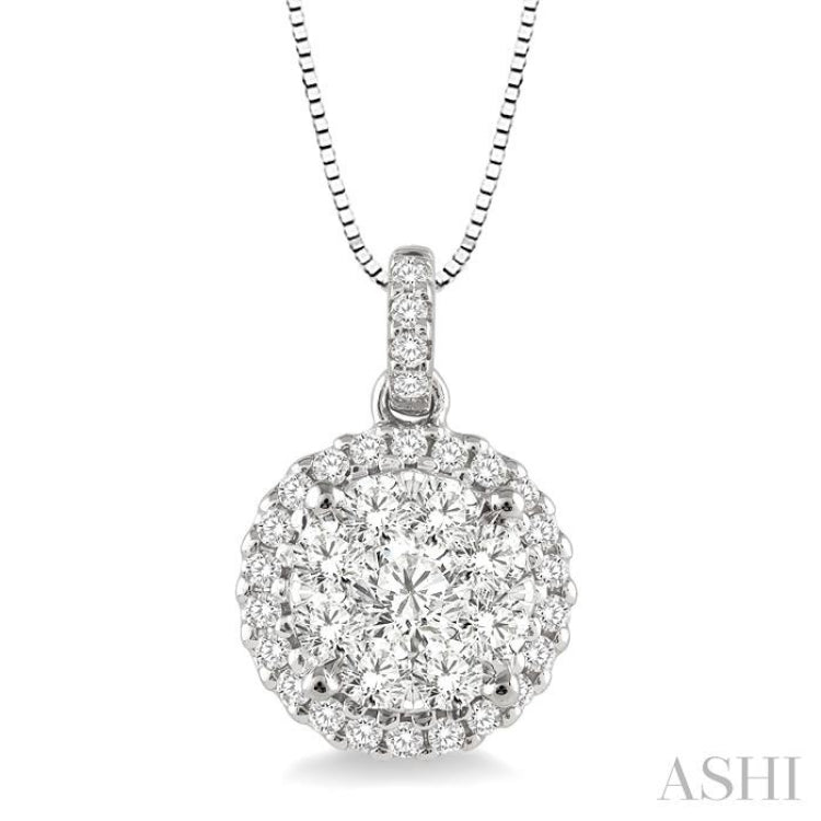 1/2 Ctw Lovebright Round Cut Diamond Pendant in 14K White Gold with Chain 1/2 Ctw Lovebright Round Cut Diamond Pendant in 14K White Gold with Chain