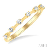 1/5 Ctw Round Cut Diamond Fashion Band in 10K Yellow Gold