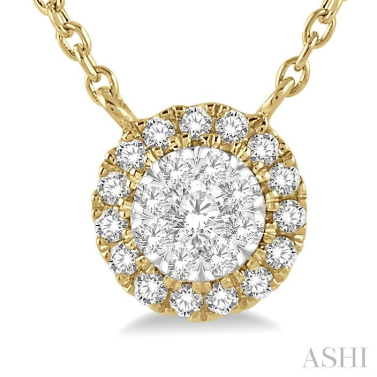 1/6 Ctw Circular Round Cut Diamond Lovebright Pendant With Chain in 14K Yellow and White Gold 1/6 Ctw Circular Round Cut Diamond Lovebright Pendant With Chain in 14K Yellow and White Gold