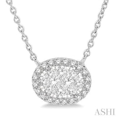 1/3 Ctw Oval Shape Round Cut Diamond Lovebright Pendant With Chain in 14K White Gold 1/3 Ctw Oval Shape Round Cut Diamond Lovebright Pendant With Chain in 14K White Gold