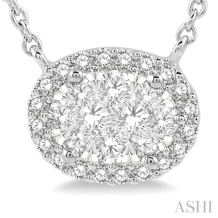 1/3 Ctw Oval Shape Round Cut Diamond Lovebright Pendant With Chain in 14K White Gold 1/3 Ctw Oval Shape Round Cut Diamond Lovebright Pendant With Chain in 14K White Gold