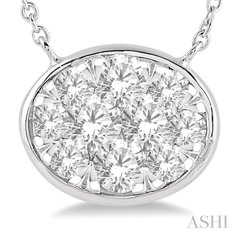 1/2 Ctw Oval Shape Lovebright Diamond Pendant With Chain in 14K White Gold 1/2 Ctw Oval Shape Lovebright Diamond Pendant With Chain in 14K White Gold