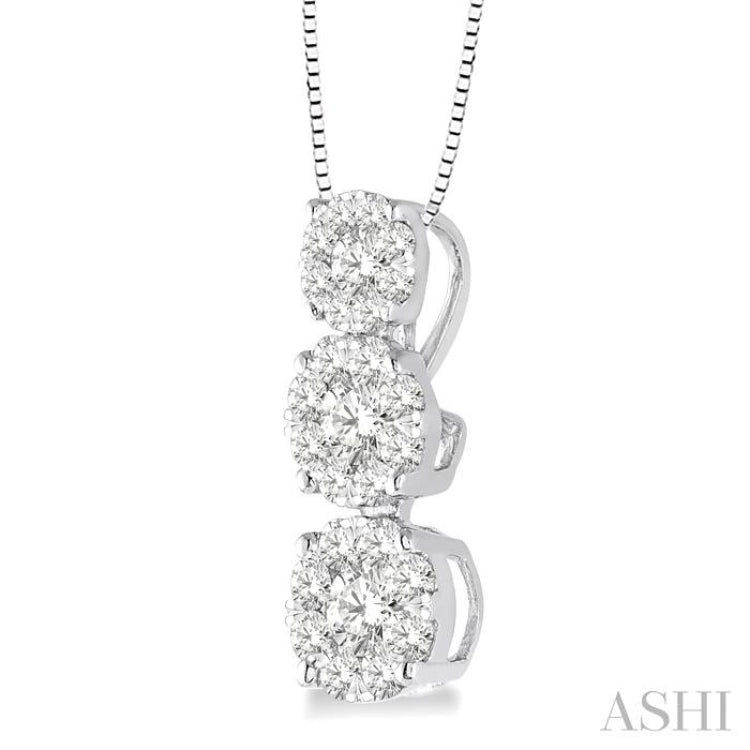 1/2 Ctw Diamond Lovebright Pendant in 14K White Gold with Chain 1/2 Ctw Diamond Lovebright Pendant in 14K White Gold with Chain