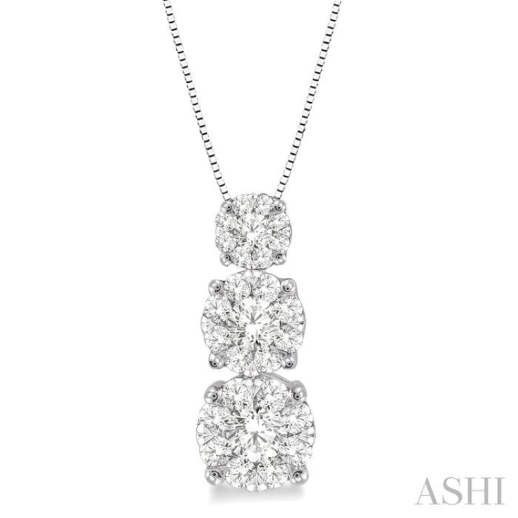 1/4 Ctw Diamond Lovebright Pendant in 14K White Gold with Chain 1/4 Ctw Diamond Lovebright Pendant in 14K White Gold with Chain