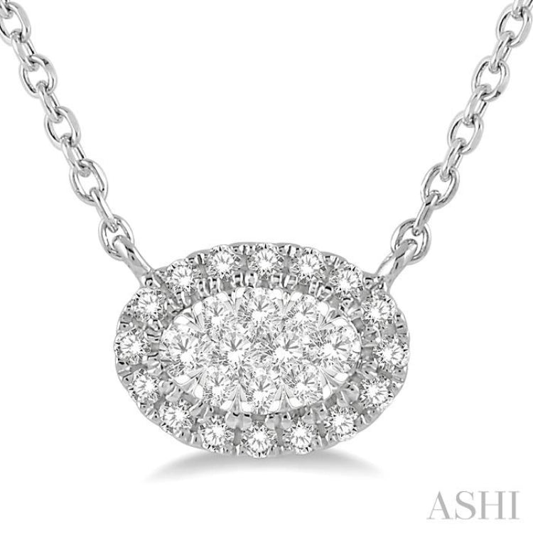 1/2 Ctw Oval Shape Round Cut Diamond Lovebright Pendant With Chain in 14K White Gold 1/2 Ctw Oval Shape Round Cut Diamond Lovebright Pendant With Chain in 14K White Gold