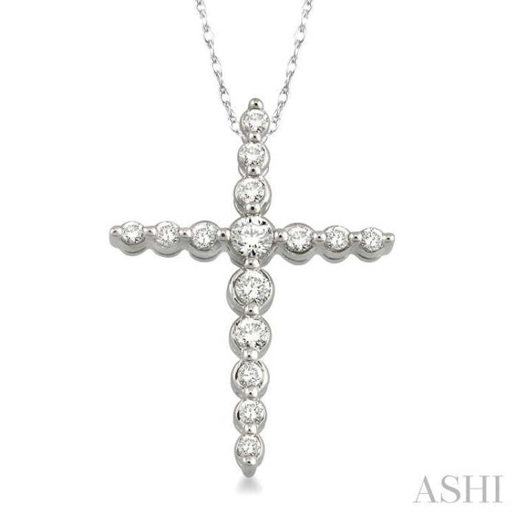 1/4 Ctw Round Cut Diamond Journey Cross Pendant in 14K White Gold with Chain 1/4 Ctw Round Cut Diamond Journey Cross Pendant in 14K White Gold with Chain