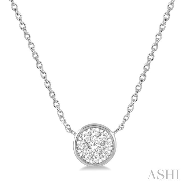 1/6 Ctw Round Shape Lovebright Diamond Pendant With Chain in 14K White Gold 1/6 Ctw Round Shape Lovebright Diamond Pendant With Chain in 14K White Gold