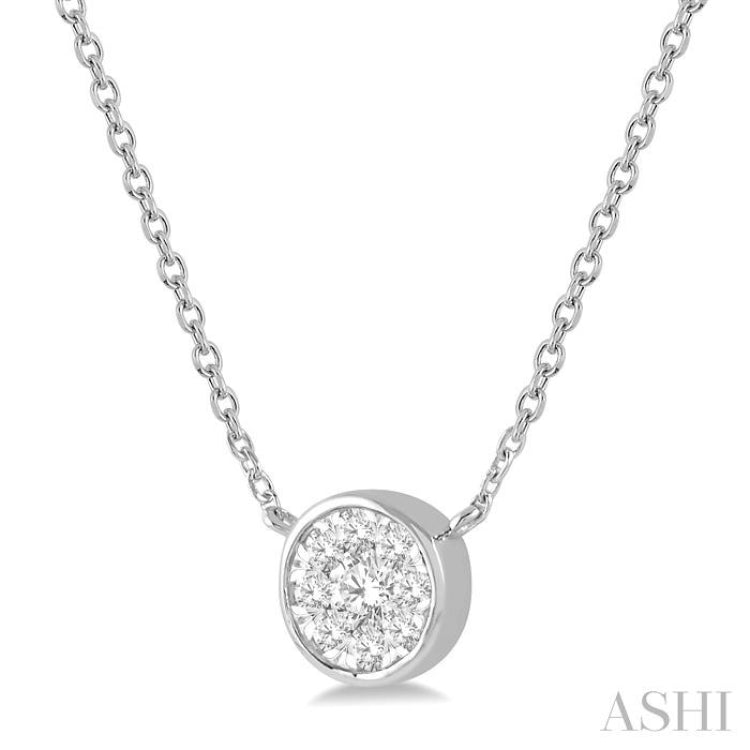 1/6 Ctw Round Shape Lovebright Diamond Pendant With Chain in 14K White Gold 1/6 Ctw Round Shape Lovebright Diamond Pendant With Chain in 14K White Gold