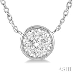1/6 Ctw Round Shape Lovebright Diamond Pendant With Chain in 14K White Gold 1/6 Ctw Round Shape Lovebright Diamond Pendant With Chain in 14K White Gold