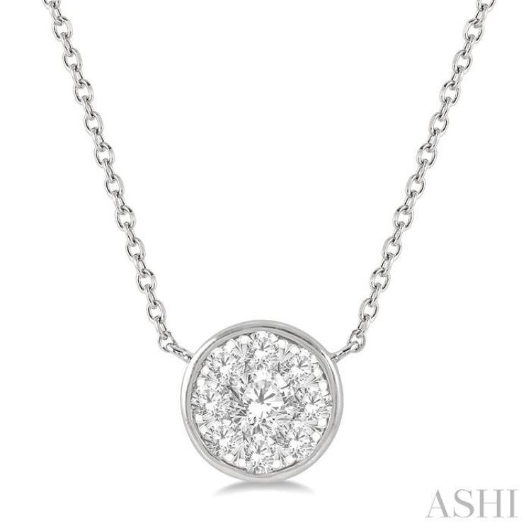 1/3 Ctw Round Shape Lovebright Diamond Pendant With Chain in 14K White Gold 1/3 Ctw Round Shape Lovebright Diamond Pendant With Chain in 14K White Gold