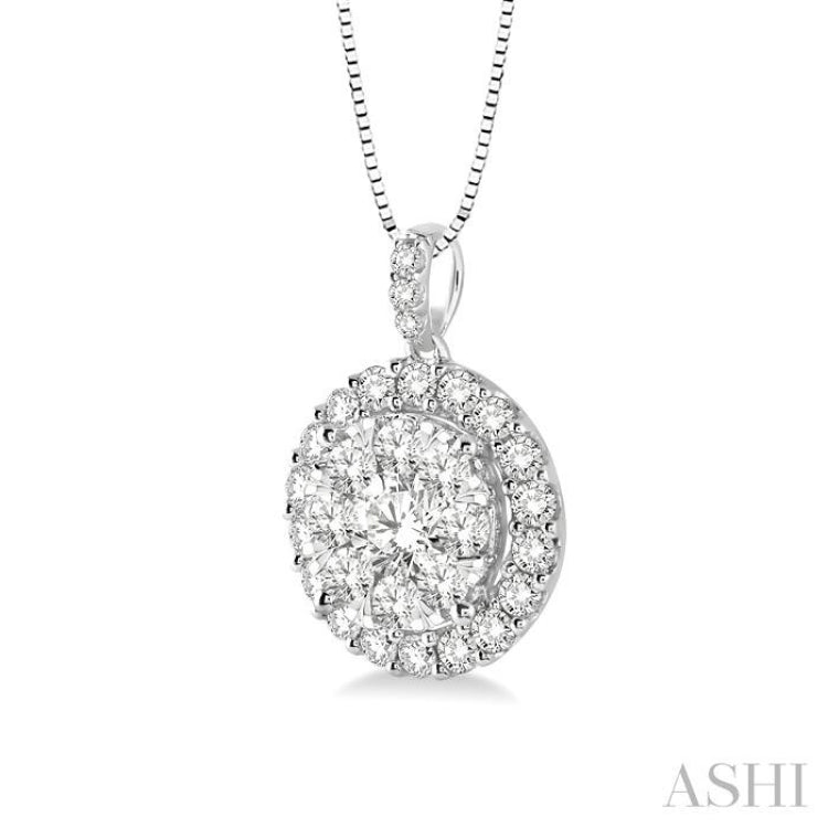 1/2 Ctw Round Cut Diamond Lovebright Pendant in 14K White Gold with Chain 1/2 Ctw Round Cut Diamond Lovebright Pendant in 14K White Gold with Chain