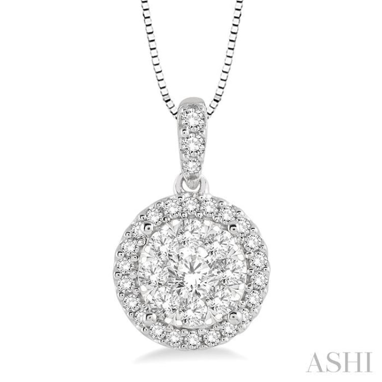 1/3 Ctw Round Cut Diamond Lovebright Pendant in 14K White Gold with Chain 1/3 Ctw Round Cut Diamond Lovebright Pendant in 14K White Gold with Chain