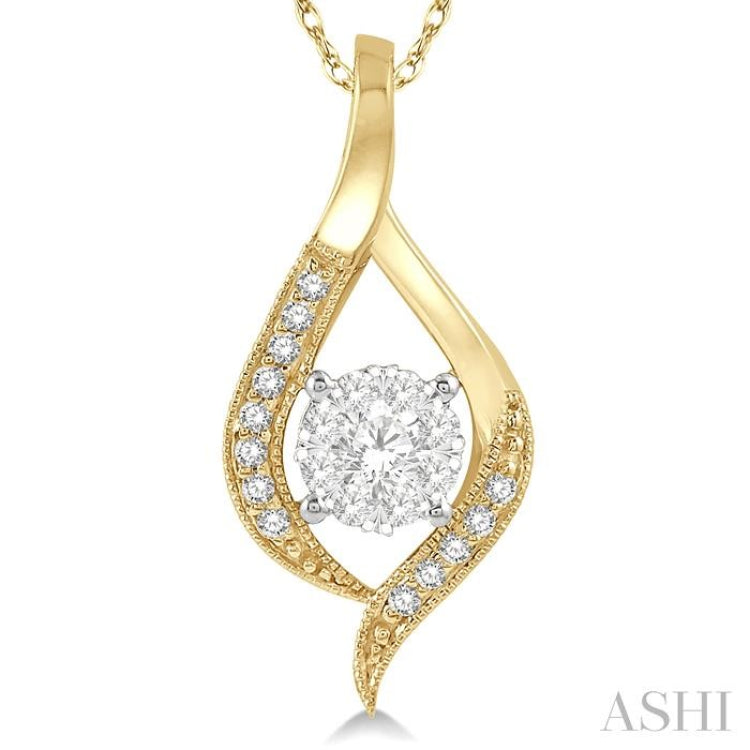 1/5 Ctw Curved Lovebright Round Cut Diamond Pendant in 14K Yellow and White Gold with chain 1/5 Ctw Curved Lovebright Round Cut Diamond Pendant in 14K Yellow and White Gold with chain