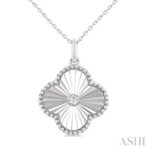 1/20 Ctw Clover Fluted Medallion Round Cut Diamond Pirouette Pendant With Chain in 10K White Gold