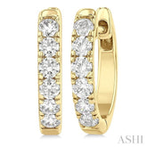 1/2 Ctw Round Cut Diamond Hoop Earrings in 14K Yellow Gold