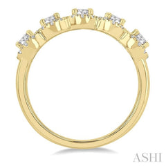 1 Ctw Circular Shape 5 Stone Round Cut Diamond Halo Wedding Band in 14K Yellow Gold