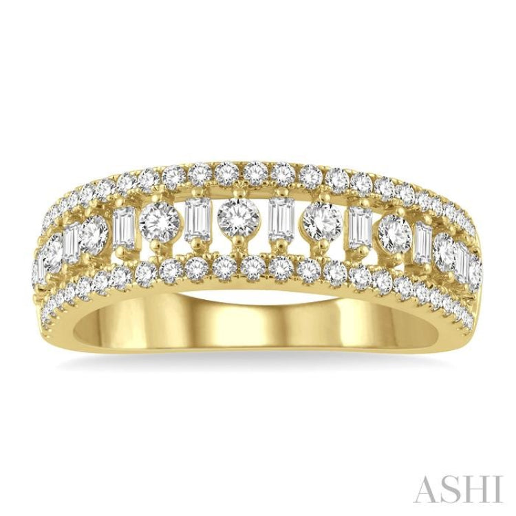 3/4 Ctw Baguette and Round Cut Diamond Fashion Band in 14K Yellow Gold