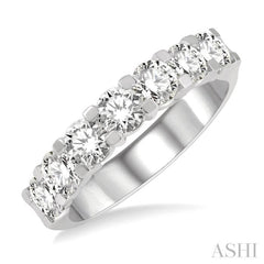 2 Ctw 7 Stone Round Cut Diamond Wedding Band in 14K White Gold