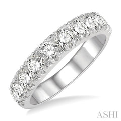 2 Ctw 11 Stone Round Cut Diamond Wedding Band in 14K White Gold