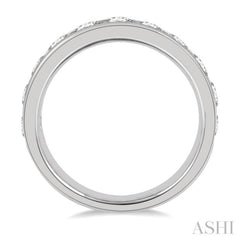 1 1/2 Ctw Channel Set 11 Stone Round Cut Diamond Wedding Band in 14K White Gold