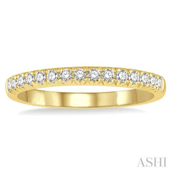 1/4 Ctw 15Stones Round Cut Diamond Wedding Band in 14K Yellow Gold