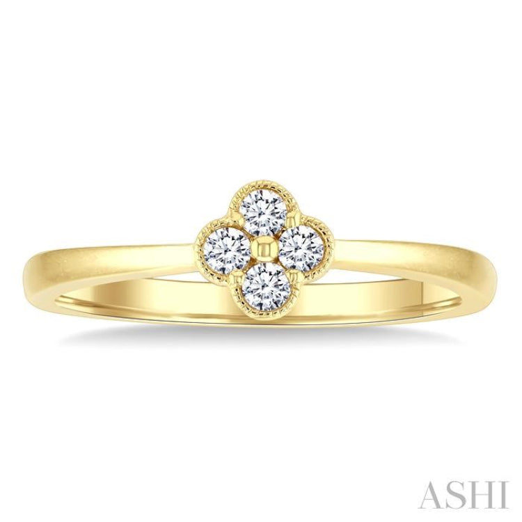 1/6 Ctw Clover Round Cut Diamond Fashion Ring in 14K Yellow Gold