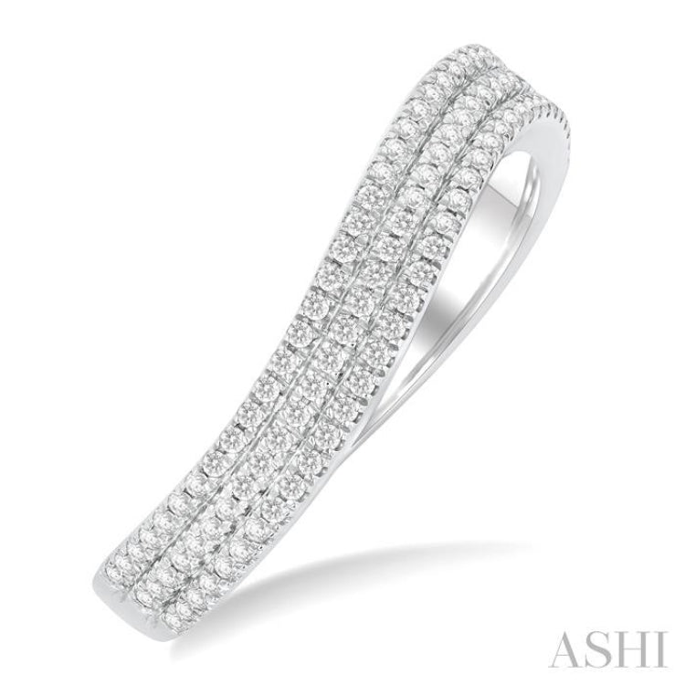 1/3 Ctw Curvy Triple Row Round Cut Diamond Fashion Band in 10K White Gold