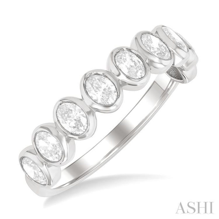 7/8 Ctw North-South Oval Diamond Band in 14K White Gold