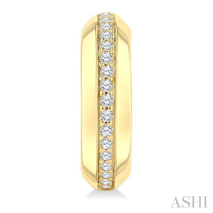 1/6 Ctw Round Cut Diamond Bold Fashion Half Hoop Earrings in 10K Yellow Gold