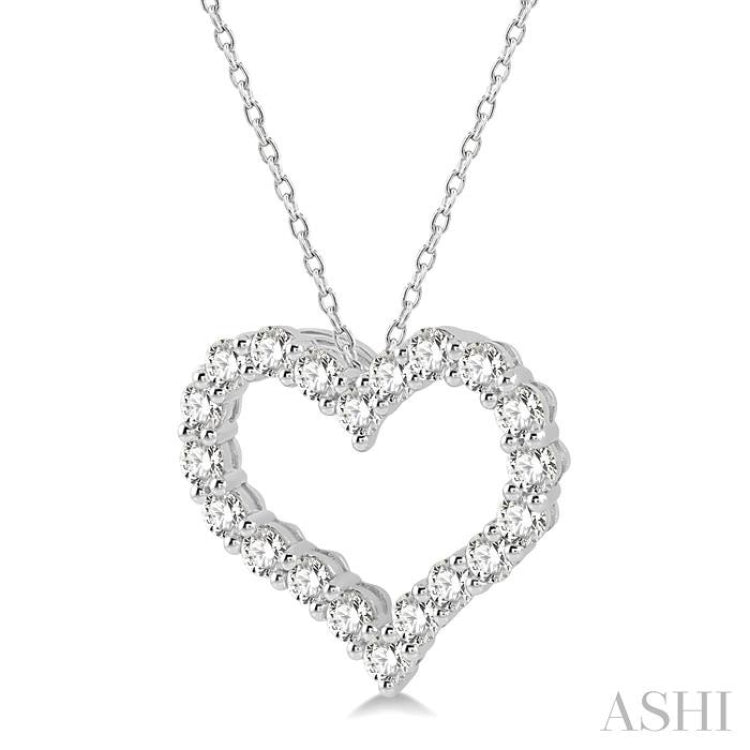 3/4 Ctw Heart Shape Round Cut Diamond Pendant With Chain in 14K White Gold