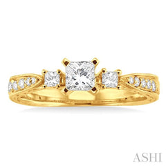 1/2 Ctw Diamond Engagement Ring with 1/3 Ct Princess Cut Center Stone in 14K Yellow Gold