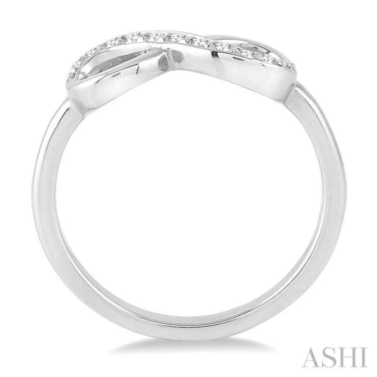1/6 Ctw Round Cut Diamond Infinity Petite Ring in 14K White Gold