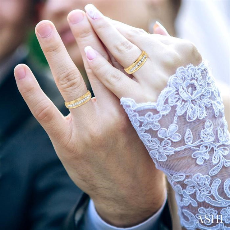 1/4 Ctw Round Cut Diamond Duos Ring Set in 14K Yellow Gold