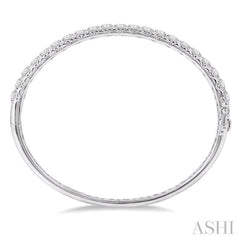 5 Ctw Round Cut Diamond Bangle in 14K White Gold