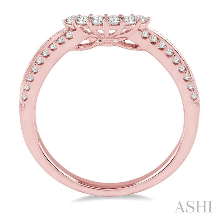 1/4 Ctw Round Cut Diamond Wedding Band in 14K Rose Gold