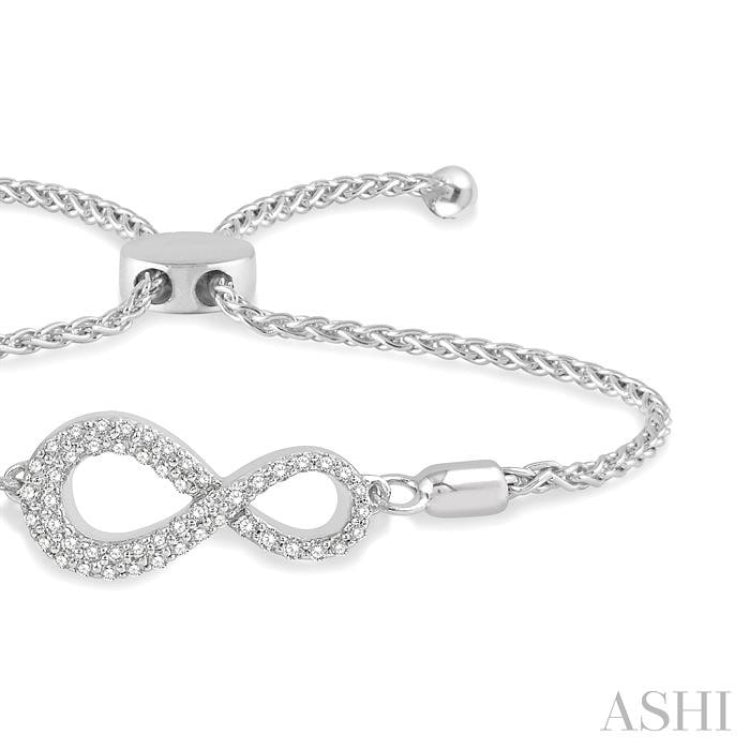 1/4 Ctw Infinity Center Round Cut Diamond Lariat Link Bracelet in 14K White Gold