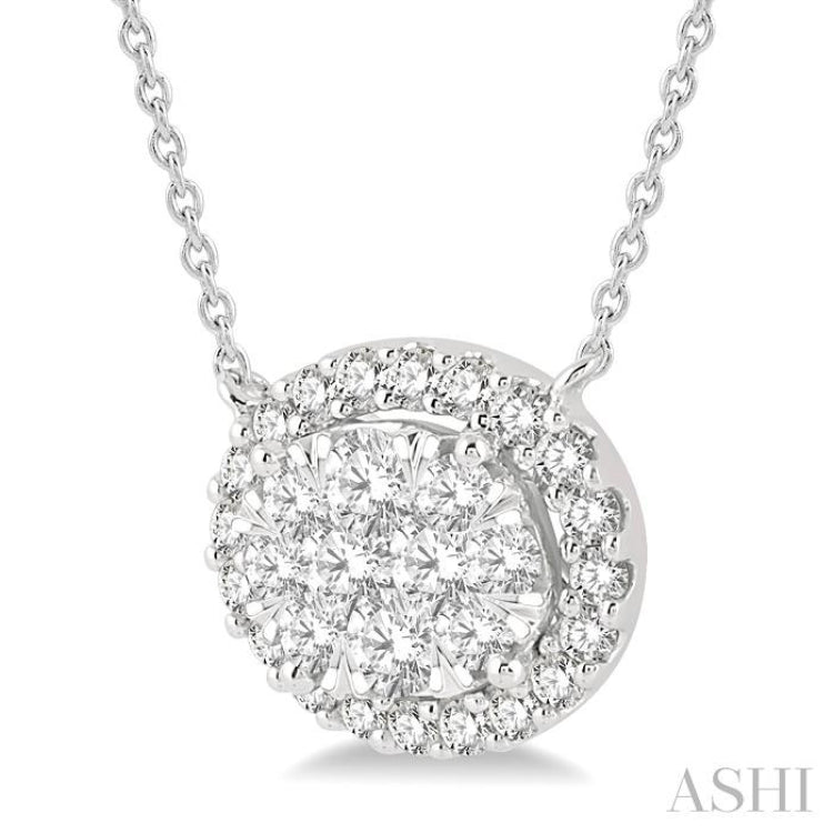 3/4 Ctw Oval Shape Round Cut Diamond Lovebright Pendant With Chain in 14K White Gold