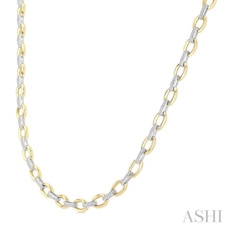 1/2 Ctw Round Cut Diamond Bold Oval Shape Link Necklace in 10K Yellow and White Gold