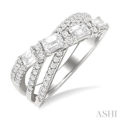 1 1/4 Ctw Emerald and Round Cut Diamond Split Crossover Fashion Ring in 14K White Gold