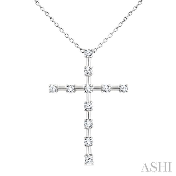 1/4 Ctw Round Cut Diamond Cross Pendant With Chain in 10K White Gold