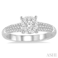 1/2 Ctw Round Cut Diamond Lovebright Engagement Ring in 14K White Gold