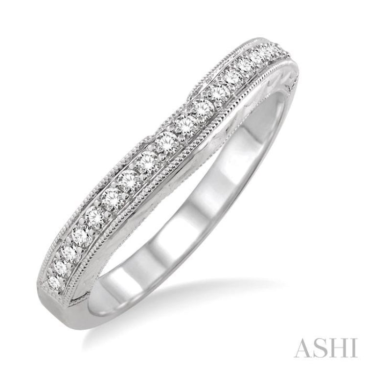 1/4 Ctw Diamond Wedding Band in 14K White Gold