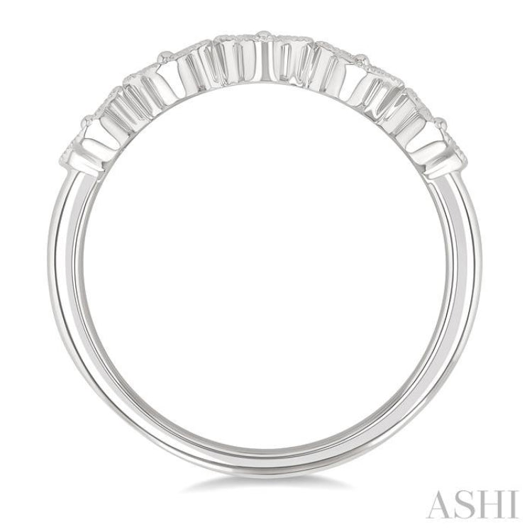 1/4 Ctw Clover Motif Round Cut Diamond Fashion Ring in 14K White Gold