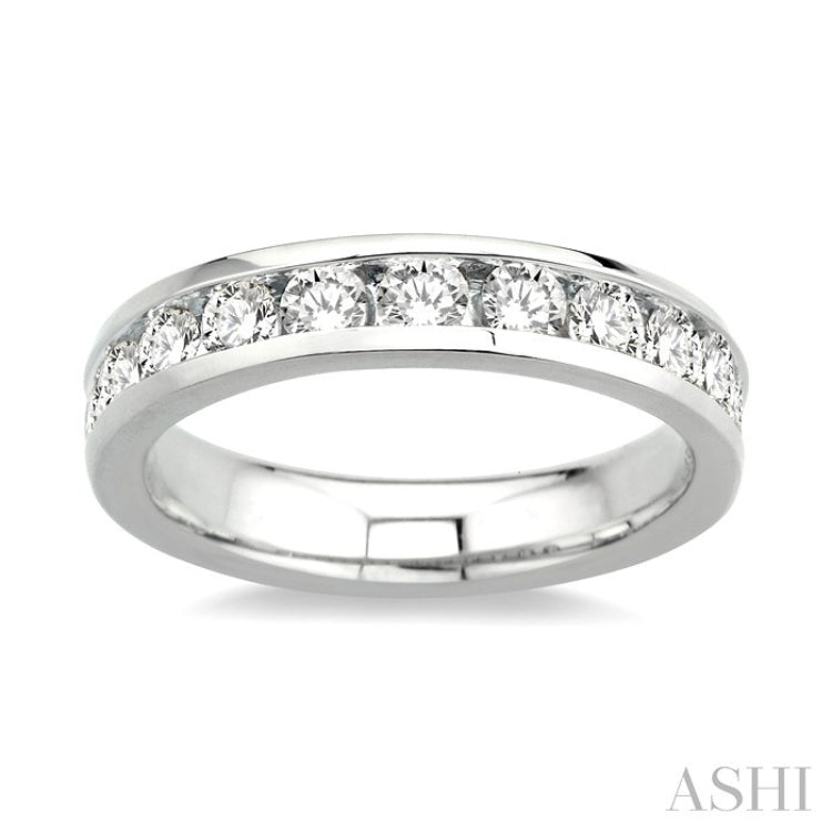 1 Ctw Round Cut Diamond Wedding Band in 14K White Gold