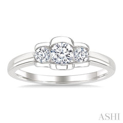1/2 Ctw 3-Stone Round Cut Diamond Fashion Ring in 14K White Gold