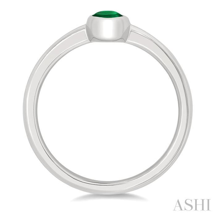 6X4 MM Bezel Set Oval Cut Emerald Precious Solitaire Ring in 14K White Gold