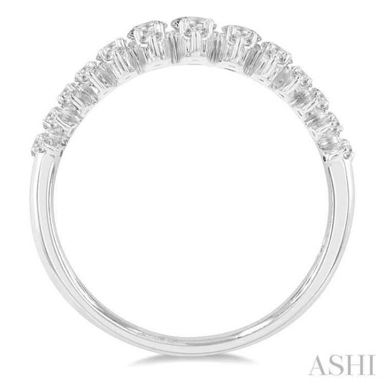 3/4 Ctw Graduated Round Cut Waterfall Diamond Fashion Band in 14K White Gold