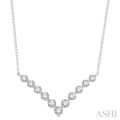 3/4 Ctw Round Cut Diamond Chevron Necklace in 14K White Gold